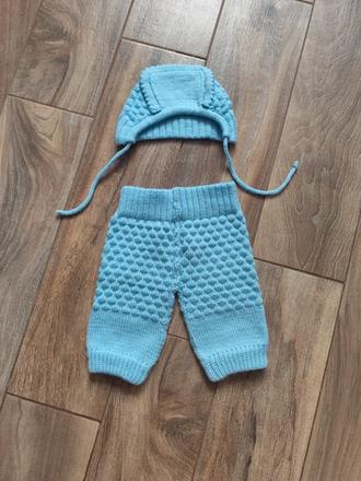 Štrikované nohavice a čiapka, 50