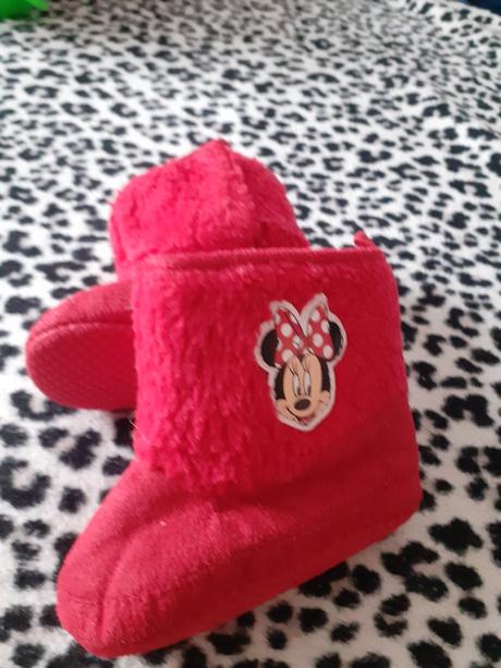 Zimné capačky, disney,19