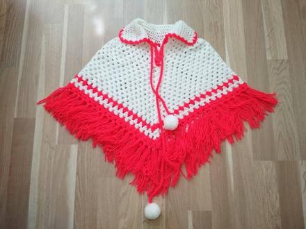 Hačkované pončo, 92