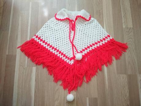 Hačkované pončo, 92