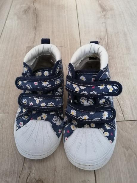 Tenisky, protetika,24