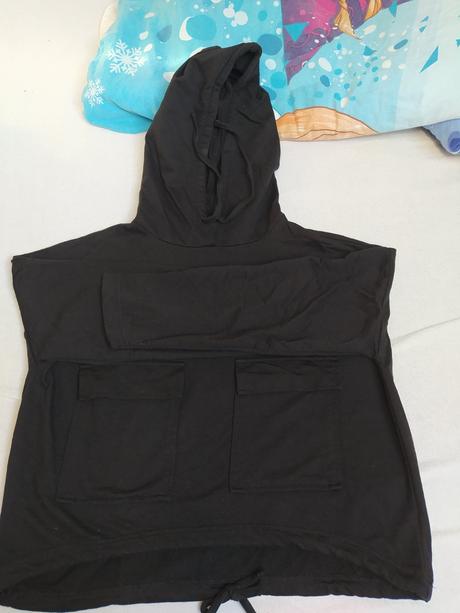 Mikina, atmosphere,m