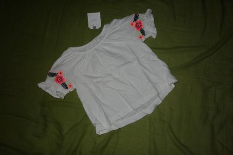 Nove tricko s vysivkou next, next,74