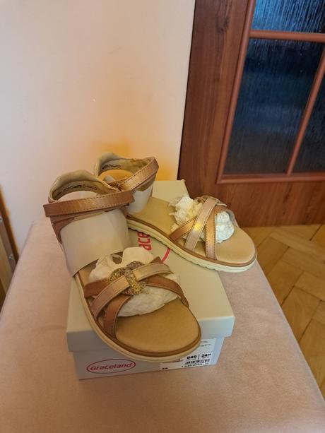 Sandálky, graceland,34