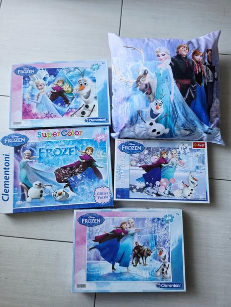 4x puzzle a 1x vankúš,