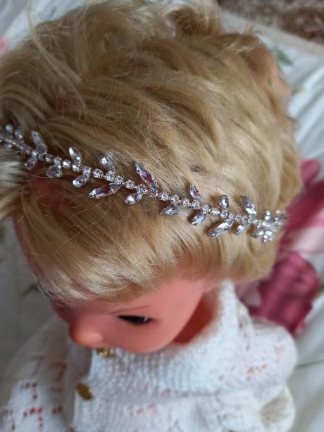 Čelenka s kamienkami,