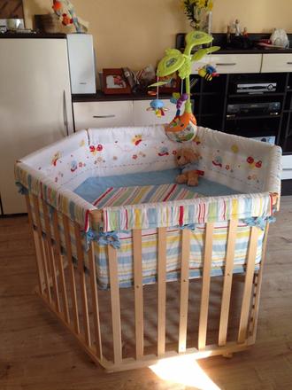 6 uhoľníková ohrádka roba s posteľným prádlom, 120,120