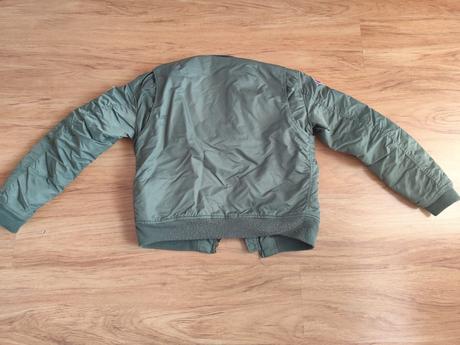 Vetrovka pilotka, 146