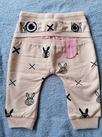 Tepláky zombie dash, 74