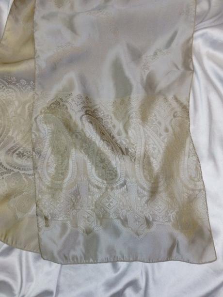 Kvalitná dámska šatka/šál, s