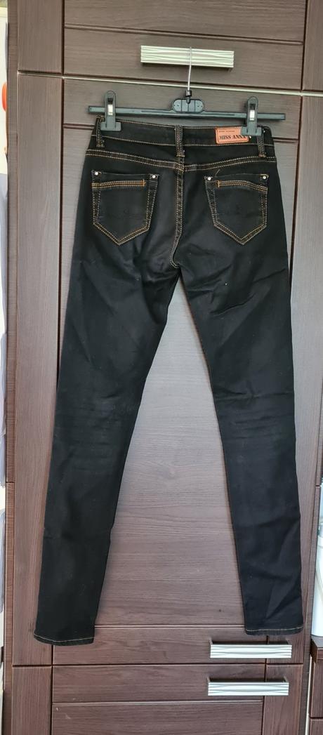 Čierne elasticke rifle, 34