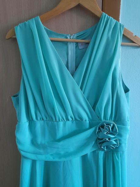 Spoločenské šaty, 44