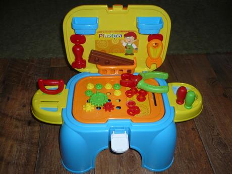 Stolík stolička náradie pre majstra, 