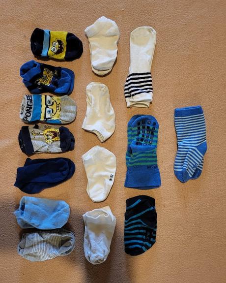 15 párov ponožiek velk.19-22, 19