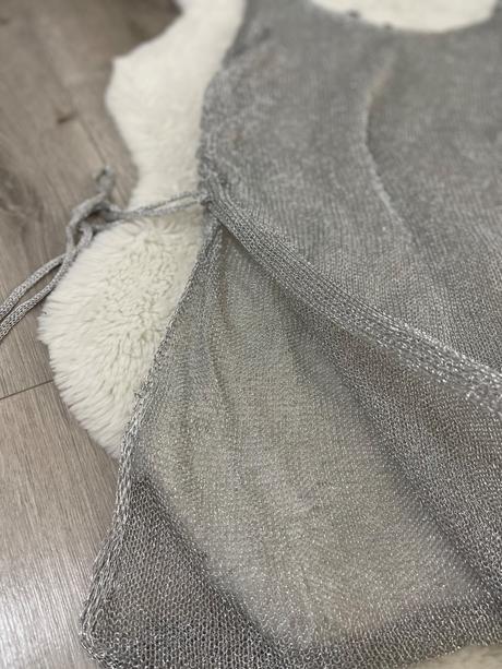 Strieborná sieťková tunika, 38