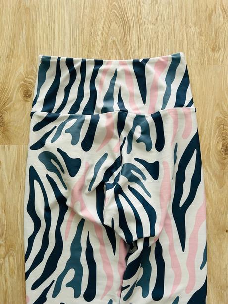 Skvelé funkčné legíny značky carpatree, pc 42 eur, s