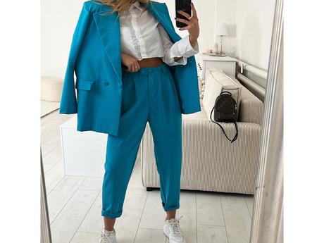 Elegantný tyrkysový komplet uni,