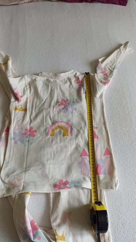 Pyžamo veľ. 134, gate,134