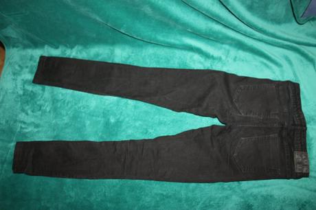 Cierne skinny rifle s dierami, zara,34