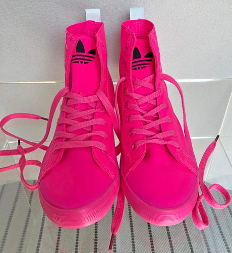 Kotníkové tenisky v krikľavej ružovej, 36