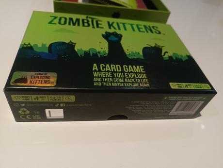 Spoločenská hra zombie kittens,