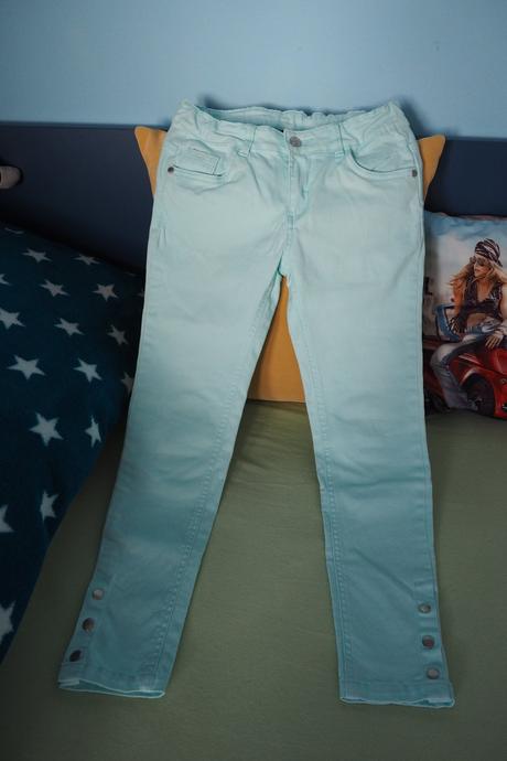 Dievčenské nohavice, 152