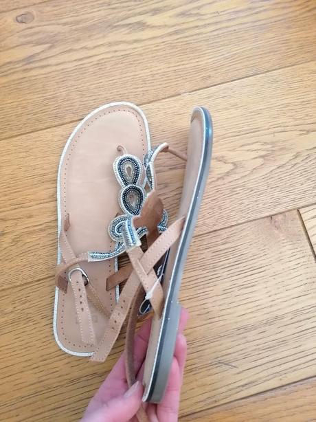 Sandalky - nove - kožené, 39