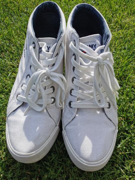 Platené tenisky, 39