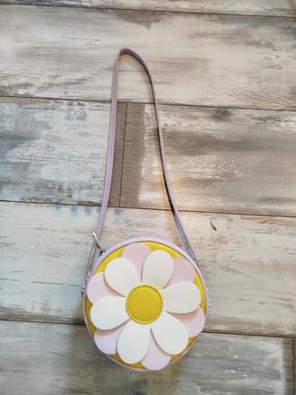 Kabelka pre malú slečnu,