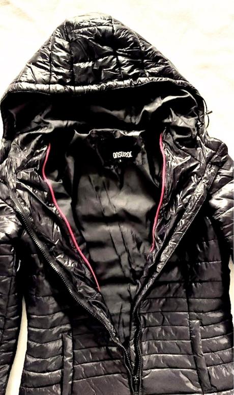 Čierna bunda zn.answear-oblečená 2x,bez poškodenia, s