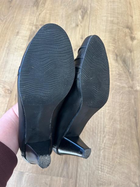 Dámske celokožené topánky veľ. 40 top stav, 40