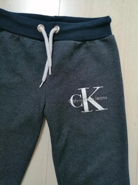 Teplaky pre chlapcov ck vel. 110-116, calvin klein,110