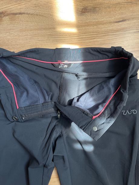 Športove nohavice, zajo,l