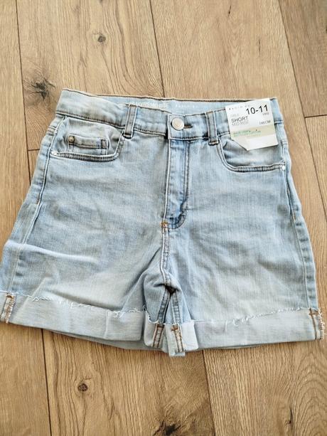 Šortky, primark,146