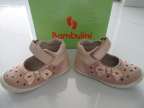 Sandálky, bambulini,19