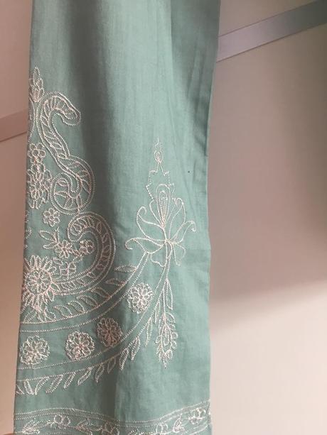 Blúzka s vyšívanými detailami, s