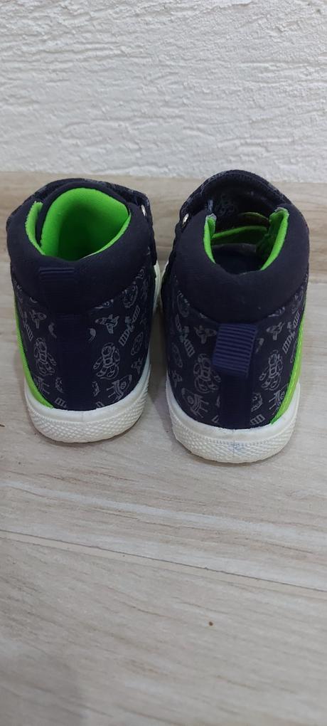 Prechodné tenisky, bubble gummers,21