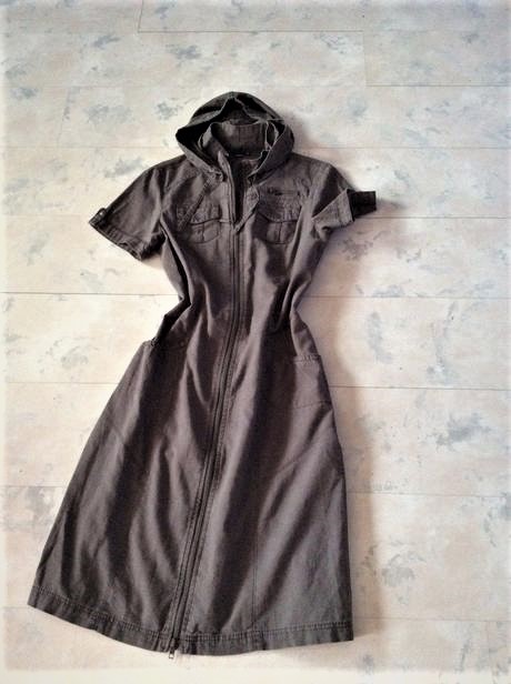 Športové vintage naturálne šaty safari, m