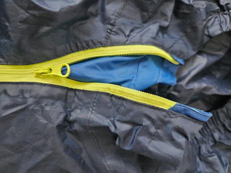 Nepremokavá bunda 10-12 r, quechua,152