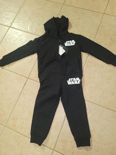 Teplákova súprava, 98