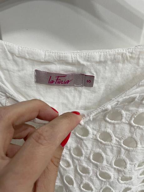 Zaujímavá blúzka s, s