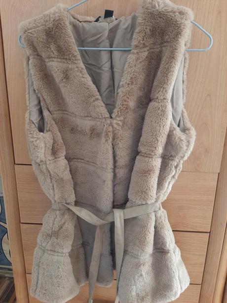 Kožušinová vesta esmara velk. m-40/42., esmara,40