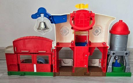 Fisher-price little people farma, 