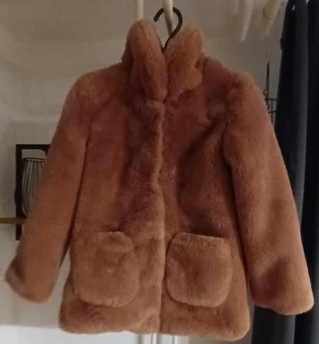 Kožuštek len raz oblečený h&m 122, h&m,122