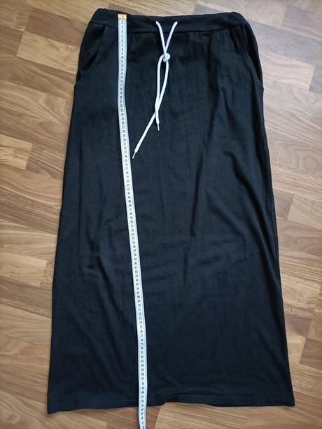 Dámska čierna maxisukna, 