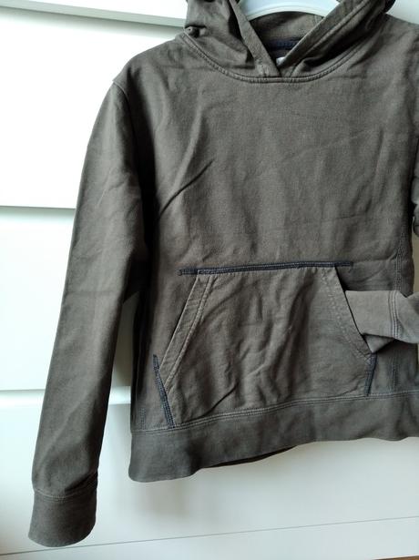 Mikina s kapucňou, 134