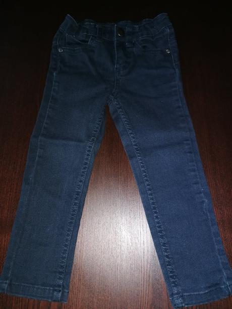 Tmavomodré nohavice, 98