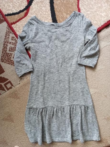 Šedé šaty pre dievcatko, 122