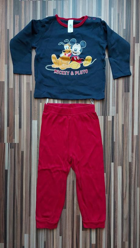 Pyžamo, disney,92