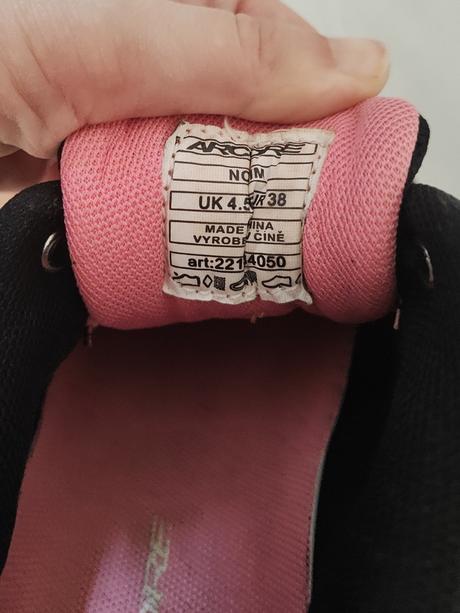 Bežecké tenisky arcore, 38